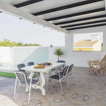 Cubo's La Casita Blanca * Alhaurin de la Torre