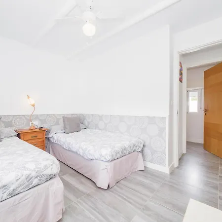 Holiday home Cubo's La Casita Blanca