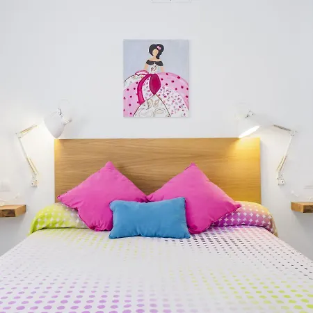 Cubo's La Casita Blanca